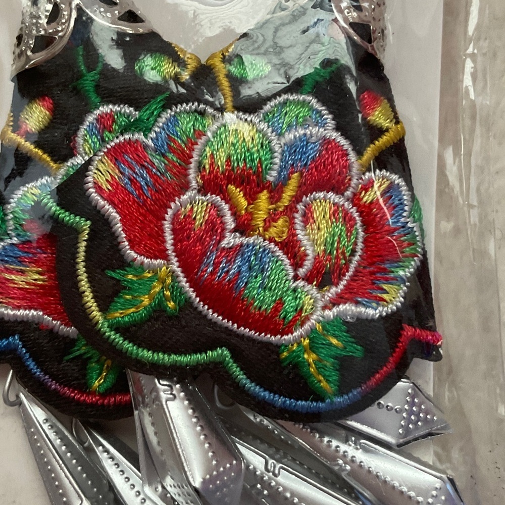 Fashion Jewelry Multicolor Floral Earrings - Picture 2 of 3